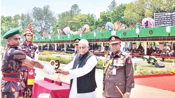 বিজিবি এখন ত্রিমাত্রিক বাহিনী: স্বরাষ্ট্রমন্ত্রী বিজিবি এখন ত্রিমাত্রিক বাহিনী: স্বরাষ্ট্রমন্ত্রী