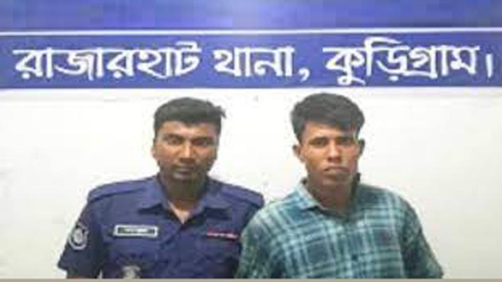 বুদ্ধিপ্রতিবন্ধী কিশোরী ধর্ষণ: ধর্ষককে গণধোলাই! বুদ্ধিপ্রতিবন্ধী কিশোরী ধর্ষণ: ধর্ষককে গণধোলাই!