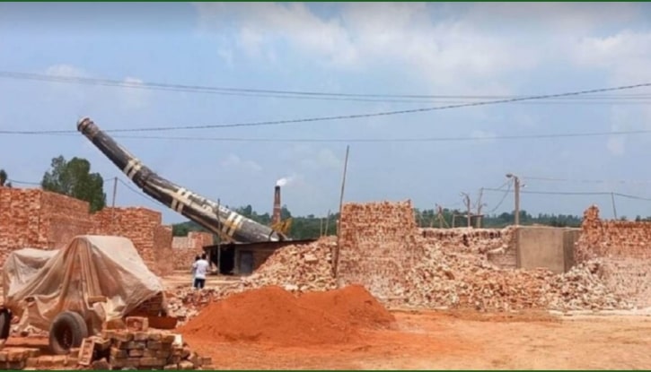 চন্দনাইশে ২টি অবৈধ ইটভাটা গুঁড়িয়ে দিয়েছেন প্রশাসন চন্দনাইশে ২টি অবৈধ ইটভাটা গুঁড়িয়ে দিয়েছেন প্রশাসন
