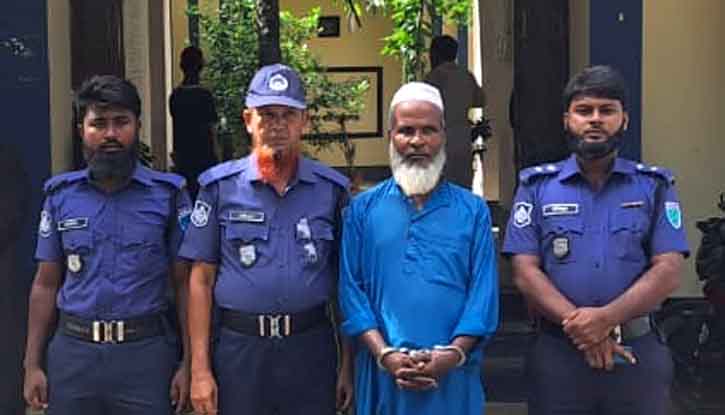 মধ্যনগরে ওয়ারেন্টভূক্ত পলাতক আসামী গ্রেফতার মধ্যনগরে ওয়ারেন্টভূক্ত পলাতক আসামী গ্রেফতার