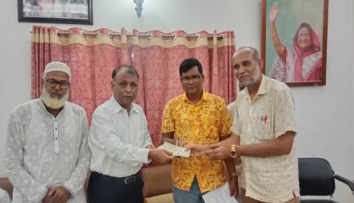 কেন্দুয়ায় এমপির ঐচ্ছিক তহবিলের টাকার চেক বিতরণ কেন্দুয়ায় এমপির ঐচ্ছিক তহবিলের টাকার চেক বিতরণ