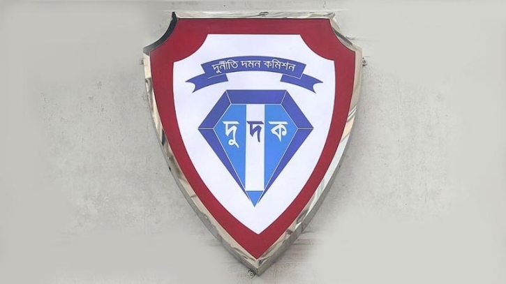 সাবেক পুলিশের বিরুদ্ধে ১৪ কোটি টাকা হাতিয়ে নেওয়ার অভিযোগ সাবেক পুলিশের বিরুদ্ধে ১৪ কোটি টাকা হাতিয়ে নেওয়ার অভিযোগ