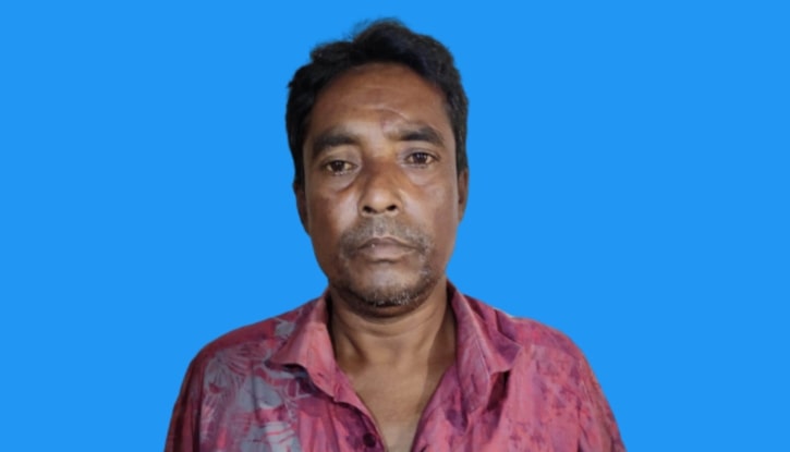 নকল সোনার বার দেখিয়ে প্রতারণা: প্রতারক আটক নকল সোনার বার দেখিয়ে প্রতারণা: প্রতারক আটক