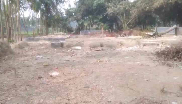 শেরপুরে বাড়িঘর লুটপাট ও মিথ্যা মামলায় হয়রানির অভিযোগ শেরপুরে বাড়িঘর লুটপাট ও মিথ্যা মামলায় হয়রানির অভিযোগ