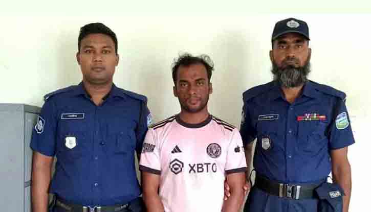 ঝিনাইগাতীতে ভারতীয় মদসহ একজন গ্রেপ্তার ঝিনাইগাতীতে ভারতীয় মদসহ একজন গ্রেপ্তার