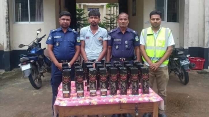 কলমাকান্দায় ভারতীয় মদসহ একজন আটক