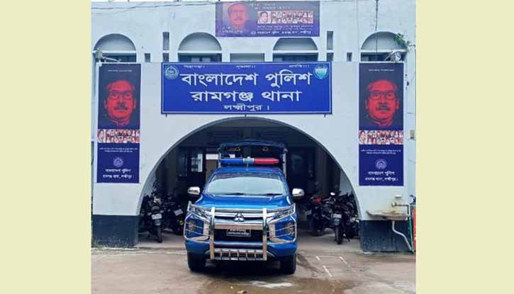 রামগঞ্জে বোরকা পরে ডাকাতি, স্বর্নালংকার লুট, থানায় অভিযোগ রামগঞ্জে বোরকা পরে ডাকাতি, স্বর্নালংকার লুট, থানায় অভিযোগ