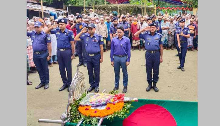 কেন্দুয়ায় রাষ্ট্রীয় মর্যাদায় বীর মুক্তিযোদ্ধার দাফন সম্পন্ন কেন্দুয়ায় রাষ্ট্রীয় মর্যাদায় বীর মুক্তিযোদ্ধার দাফন সম্পন্ন