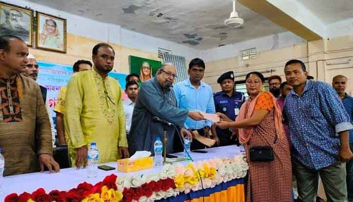 দেশকে এগিয়ে নিতে আগামী নির্বাচনে নৌকার প্রার্থীকে ভোট দিয়ে পুনরায় নির্বাচিত করুন-মন্ত্রী ইমরান আহমদ দেশকে এগিয়ে নিতে আগামী নির্বাচনে নৌকার প্রার্থীকে ভোট দিয়ে পুনরায় নির্বাচিত করুন-মন্ত্রী ইমরান আহমদ