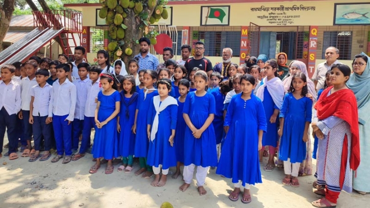 সরকারী প্রাথমিক বিদ্যালয়ে কাঁঠাল গাছের সাথে এ কেমন শত্রুতা! সরকারী প্রাথমিক বিদ্যালয়ে কাঁঠাল গাছের সাথে এ কেমন শত্রুতা!