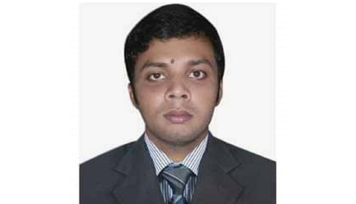 বড় ভাইয়ের সনদে চাকরি করতেন ছোট ভাই!