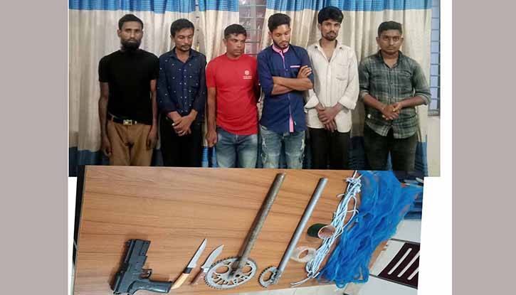 বারহাট্টায় ডাকাতির প্রস্তুতকালে আটক-৬ বারহাট্টায় ডাকাতির প্রস্তুতকালে আটক-৬