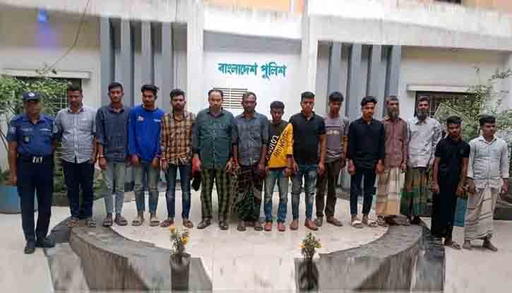 ময়মনসিংহে কোতোয়ালীর অভিযানে মাদক ব্যবসায়ীসহ গ্রেফতার-১৫ ময়মনসিংহে কোতোয়ালীর অভিযানে মাদক ব্যবসায়ীসহ গ্রেফতার-১৫