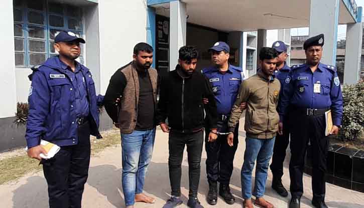 ঠাকুরগাঁওয়ে চোরাই মোটরসাইকেল উদ্ধারসহ চোর চক্রের ৩সদস্য গ্রেফতার ঠাকুরগাঁওয়ে চোরাই মোটরসাইকেল উদ্ধারসহ চোর চক্রের ৩সদস্য গ্রেফতার