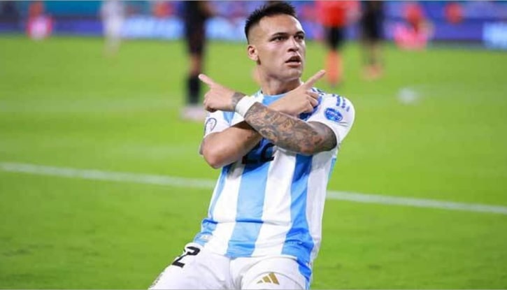 পেরুকে হারিয়ে জয়ে ফিরল আর্জেন্টিনা