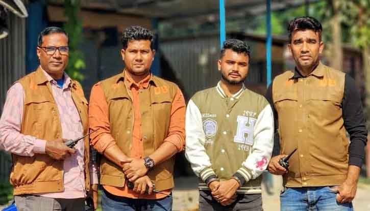 শ্রীনগরে নারীকে গুলি করে হত্যার ঘটনায় অস্ত্রসহ গ্রেফতার শ্রীনগরে নারীকে গুলি করে হত্যার ঘটনায় অস্ত্রসহ গ্রেফতার