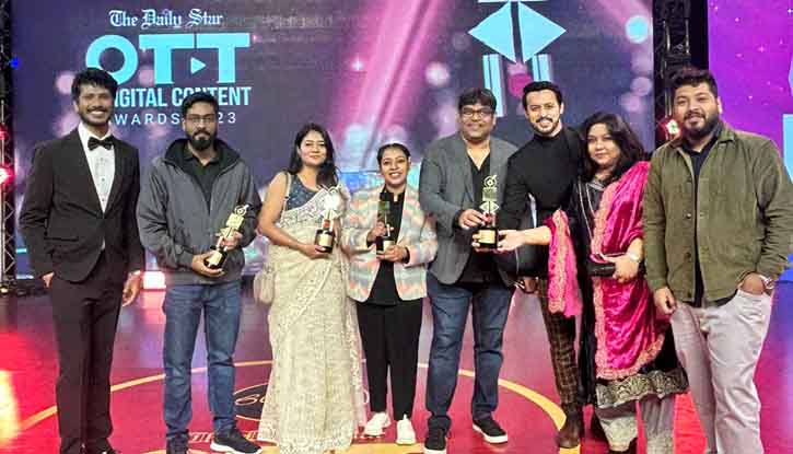 Binge wins two awards at the Blenders Choice-The Daily Star OTT Awards 2023 Binge wins two awards at the Blenders Choice-The Daily Star OTT Awards 2023