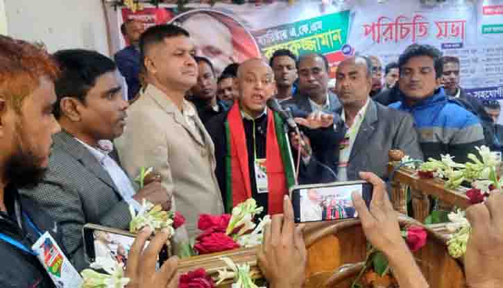 ফ্যাসিবাদ যাতে ফিরে না আসে, সেদিকে সতর্ক থাকতে হবে ফ্যাসিবাদ যাতে ফিরে না আসে, সেদিকে সতর্ক থাকতে হবে