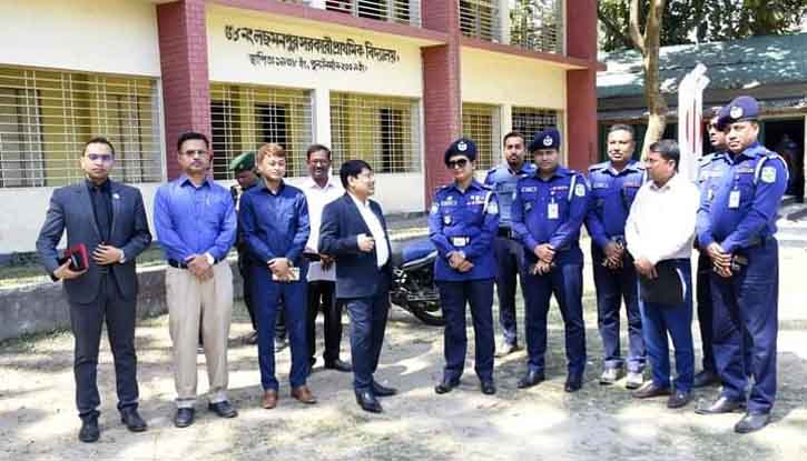শেরপুরে উপ-নির্বাচনে ০৩ টি ওয়ার্ডের ভোট কেন্দ্র পরিদর্শনে জেলা প্রশাসক ও পুলিশ সুপার শেরপুরে উপ-নির্বাচনে ০৩ টি ওয়ার্ডের ভোট কেন্দ্র পরিদর্শনে জেলা প্রশাসক ও পুলিশ সুপার