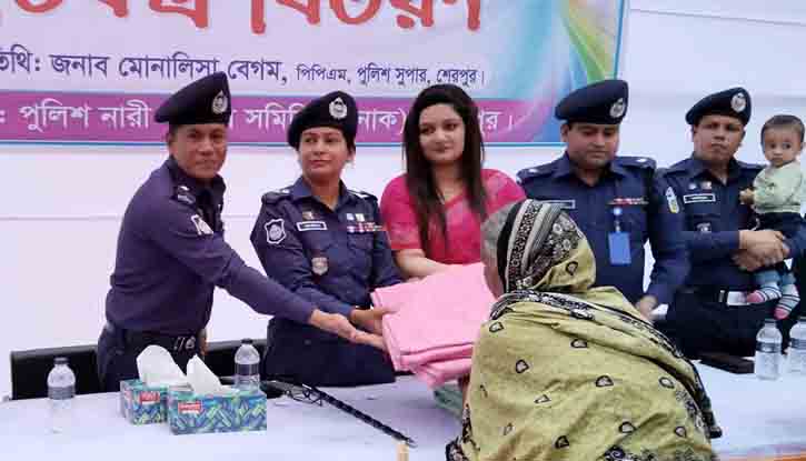 ঝিনাইগাতীতে ক্ষুদ্র-নৃ-গোষ্ঠীর জনসাধারণের মাঝে পুনাকের শীত বস্ত্র বিতরণ