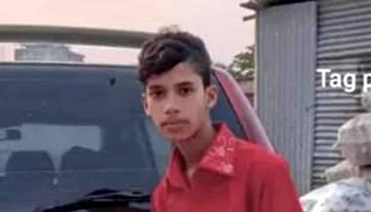 বৈষম্যবিরোধী ছাত্র-জনতা আন্দোলনে নিহত সোহাগের লাশ উত্তোলন বৈষম্যবিরোধী ছাত্র-জনতা আন্দোলনে নিহত সোহাগের লাশ উত্তোলন