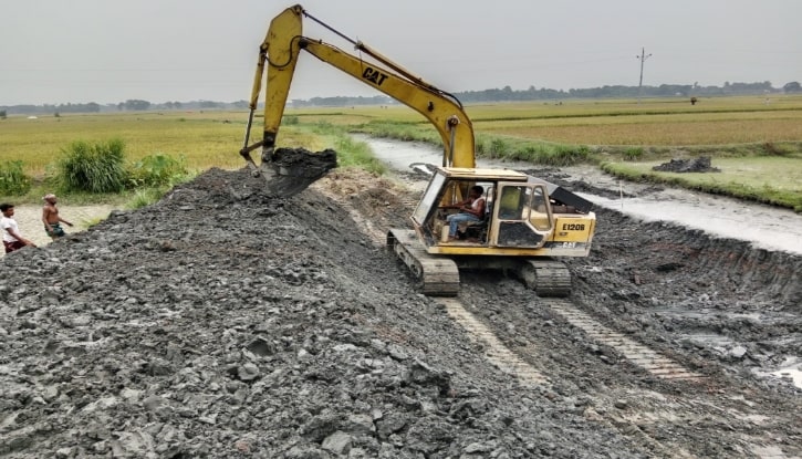 কেন্দুয়ায় খাল খনন কর্মসূচির উদ্বোধন
