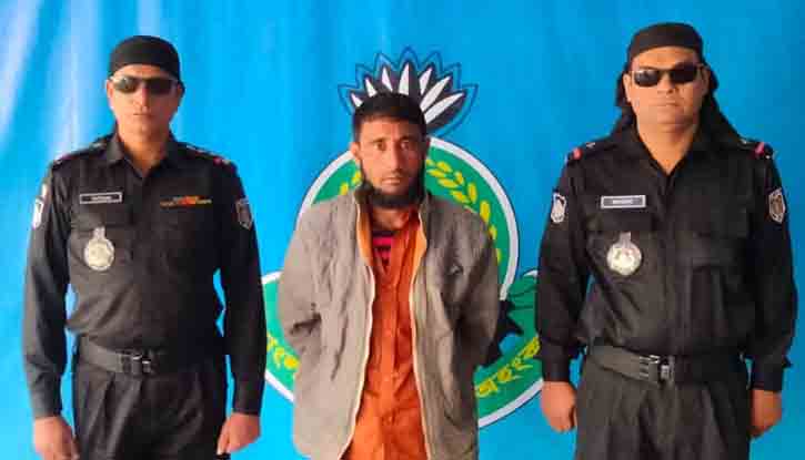 বিয়ের প্রলোভন দেখিয়ে অন্তঃস্বত্ত্বা নারীকে পিটিয়ে গর্ভপাত সহ হত্যা মামলার প্রধান আসামী সোহেল মিয়াকে আটক করেছে র্যাব-১৪ বিয়ের প্রলোভন দেখিয়ে অন্তঃস্বত্ত্বা নারীকে পিটিয়ে গর্ভপাত সহ হত্যা মামলার প্রধান আসামী সোহেল মিয়াকে আটক করেছে র্যাব-১৪
