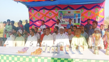 দুর্গাপুরে মরহুম আব্দুল হেকিম চেয়ারম্যান স্মৃতি ফুটবল টুর্নামেন্টের ফাইনাল খেলা অনুষ্ঠিত