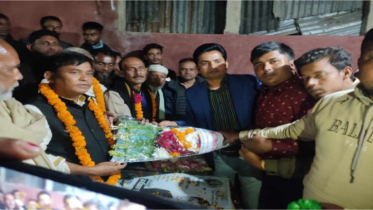 সাধারণ জনগণের ভালবাসায় সিক্ত এডভোকেট রঞ্জিত সরকার