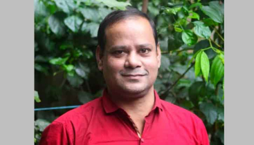 মোহনগঞ্জে অনুমতি ছাড়াই বিদেশ ভ্রমণে কলেজ শিক্ষক অখিল সরকার