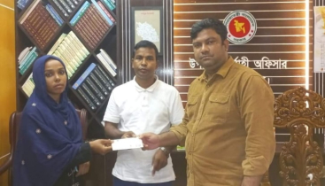 কেন্দুয়ার দুই ব্যক্তির পরিবারকে আর্থিক সহায়তা দিল প্রশাসন