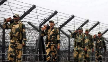 ঠাকুরগাঁওয়ে সীমান্তে বিএসএফ’র হাতে বাংলাদেশী আটক