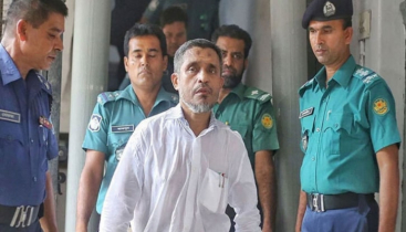 ১০ ট্রাক অস্ত্র মামলায় বাবরসহ সাতজন খালাস