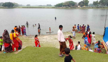 কেন্দুয়ার দনাচাপুরে গঙ্গাপূজা ও কালিবাড়ি বড়পুকুরে বরনীস্নান অনুষ্ঠিত