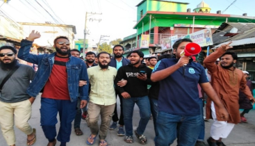 সাইফুল হত্যার বিচার ও ইসকন নিষিদ্ধে পূর্বধলায় বিক্ষোভ