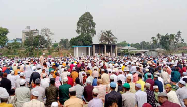 পূর্বধলায় পবিত্র ঈদুল ফিতরের জামাত অনুষ্ঠিত