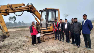 শ্রীবরদীতে টপ সয়েল কাটার ভেকু জব্দ করলেন উপজেলা প্রশাসন