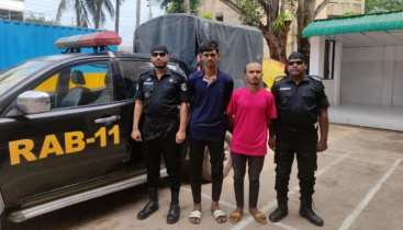 র‌্যাবের অভিযানে ৭৬ কেজি গাঁজাসহ দুই মাদক ব্যবসায়ী গ্রেফতার