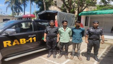 র‌্যাবের হাতে ফেন্সিডিলসহ দুই মাদক ব্যবসায়ী গ্রেফতার
