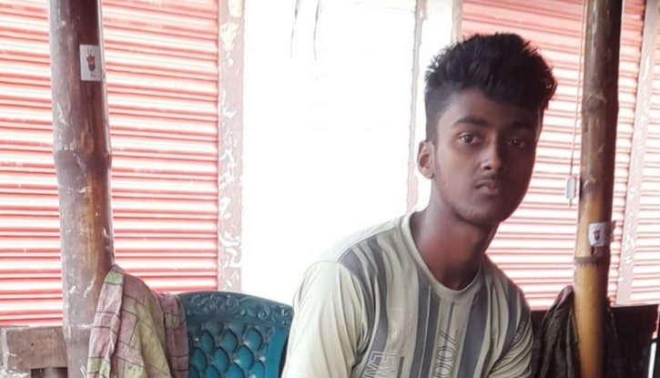 স্বপ্ন ছুঁতে চায় অদম্য মোশারফ স্বপ্ন ছুঁতে চায় অদম্য মোশারফ