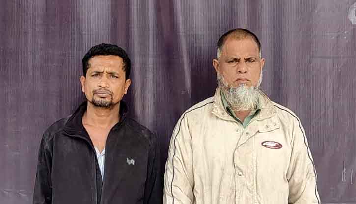 কুমিল্লায় ১৪৬ বোতল ফেন্সিডিলসহ দুই মাদক ব্যবসায়ী গ্রেফতার কুমিল্লায় ১৪৬ বোতল ফেন্সিডিলসহ দুই মাদক ব্যবসায়ী গ্রেফতার