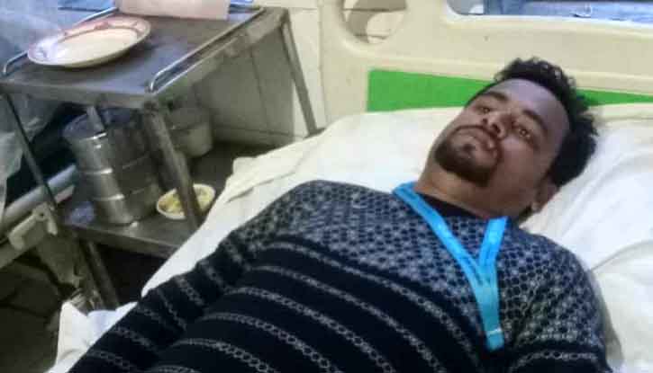 মধ্যনগরে স্থানীয় দুই সাংবাদিক মারধরের শিকার মধ্যনগরে স্থানীয় দুই সাংবাদিক মারধরের শিকার