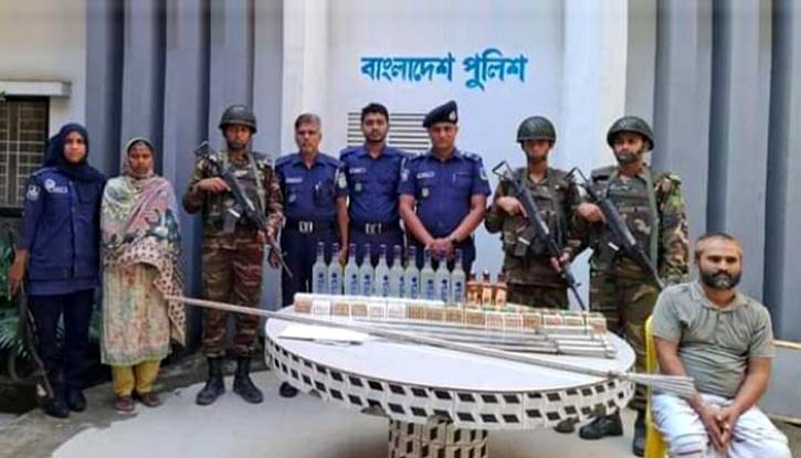 ময়মনসিংহে যৌথ অভিযানে শীর্ষ সন্ত্রাসী আপেল গ্রেফতার: দেশীয় অস্ত্র ও মাদক উদ্ধার ময়মনসিংহে যৌথ অভিযানে শীর্ষ সন্ত্রাসী আপেল গ্রেফতার: দেশীয় অস্ত্র ও মাদক উদ্ধার