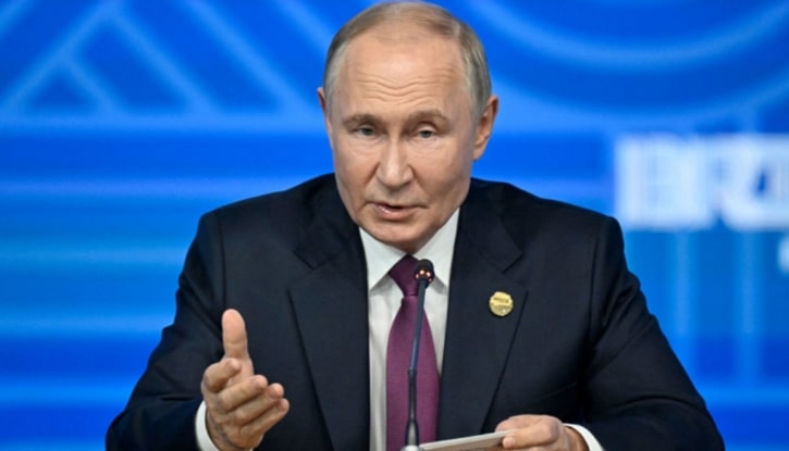 Putin Signals Potential Western Strikes in Expanding Ukraine Conflict