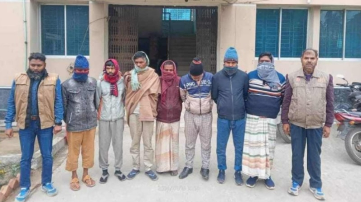 বকশীগঞ্জে ডিবি-২ এর হানায় লন্ডভন্ড জুয়ারিদের ছক