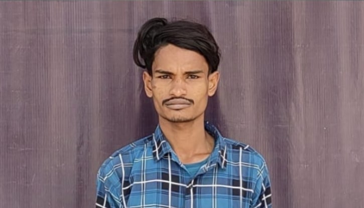 কুমিল্লায় ৭২ কেজি গাঁজাসহ এক মাদক ব্যবসায়ী গ্রেফতার কুমিল্লায় ৭২ কেজি গাঁজাসহ এক মাদক ব্যবসায়ী গ্রেফতার