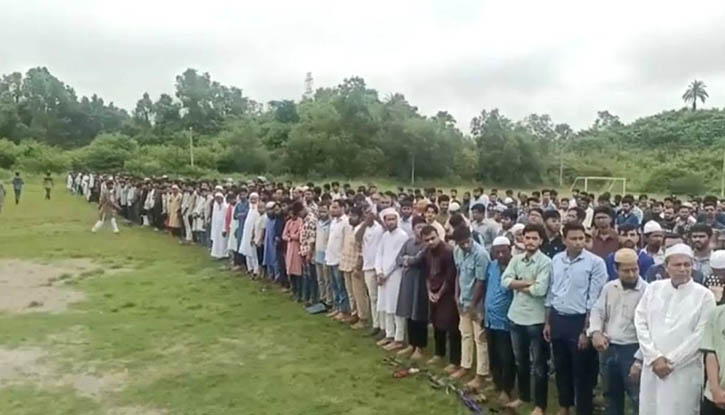 First janaza of Comilla University teacher’s son Opratim held