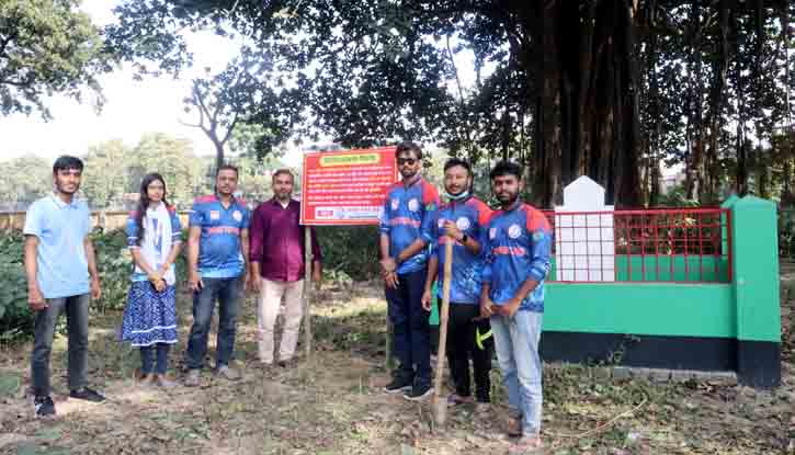 ‘আমরা করব জয়’ পরিষ্কার করলো শহীদ মিত্রবাহিনীর স্মৃতিস্তম্ভ